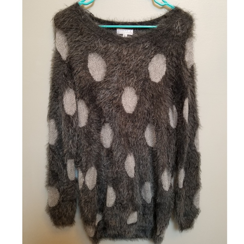 Super soft silky cute pokedot sweater - Picture 2 of 4